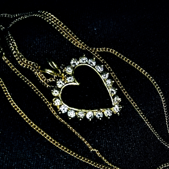 Jewelry - Picture 6 of 8